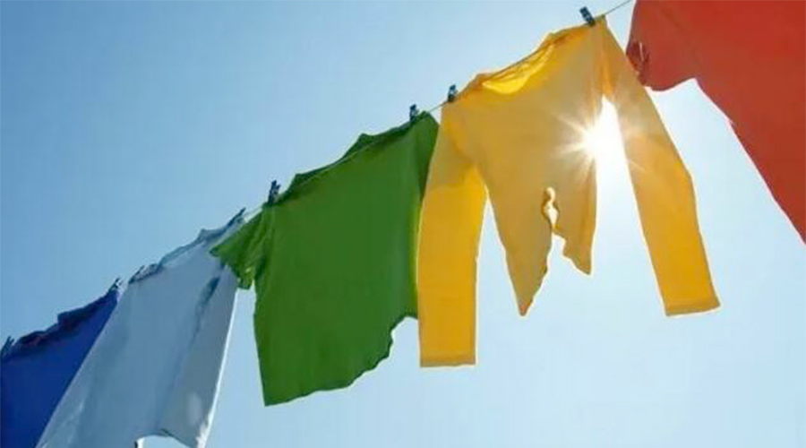 家用衣服烘干機(jī)與太陽(yáng)晾曬干衣相比，哪種更節(jié)省能源？