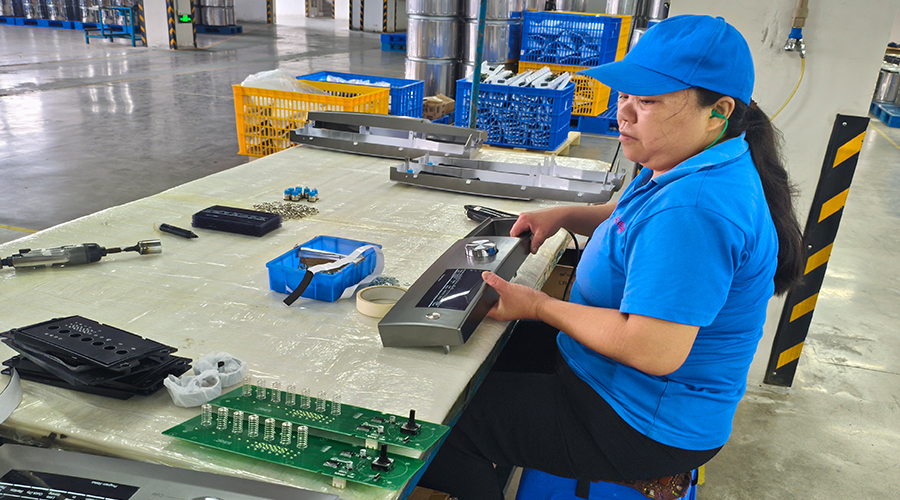 品質(zhì)源于嚴(yán)苛測試，金環(huán)電器的實(shí)驗(yàn)室保障