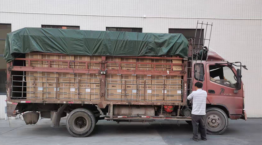 15天，金環(huán)電器順利完成電商客戶的內(nèi)衣干衣機(jī)出貨