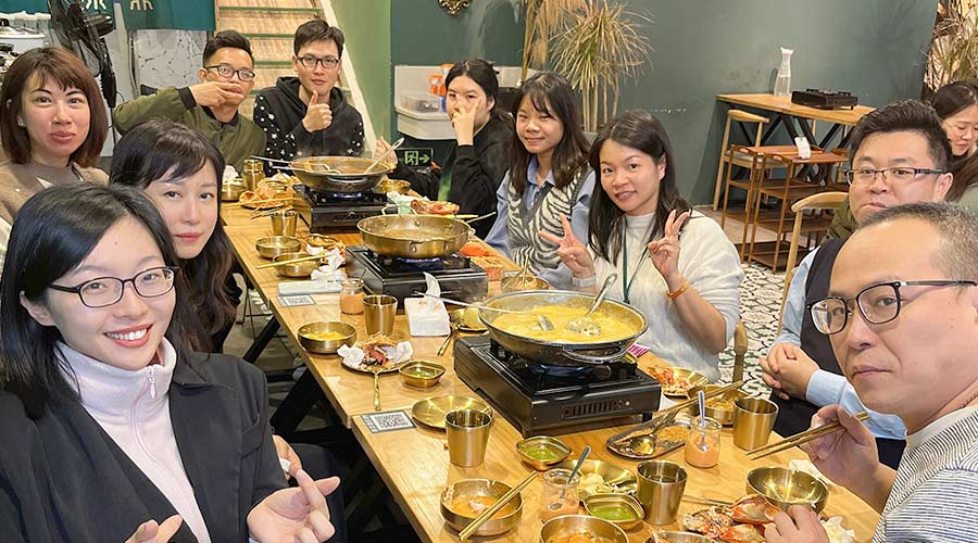 寒冬暖心！金環(huán)電器銷售部組織火鍋團(tuán)建沖刺2022
